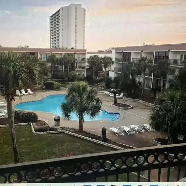 Biloxi Beach Condo, hotel a Biloxi