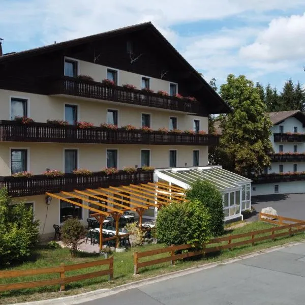 Hotel-Landgasthof Ploss, Hotel in Grünhaid