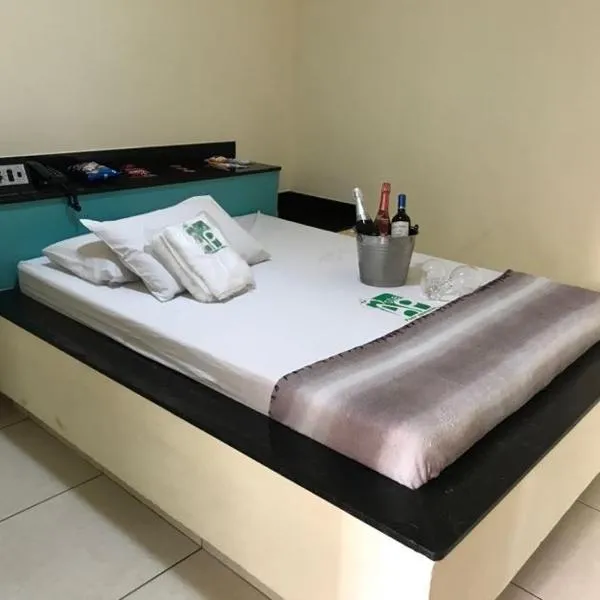 Motel& Hotel Apê Goiânia !!!, hotell sihtkohas Trindade