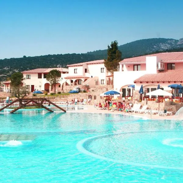 Club Esse Cala Gonone, hotell i Cala Gonone