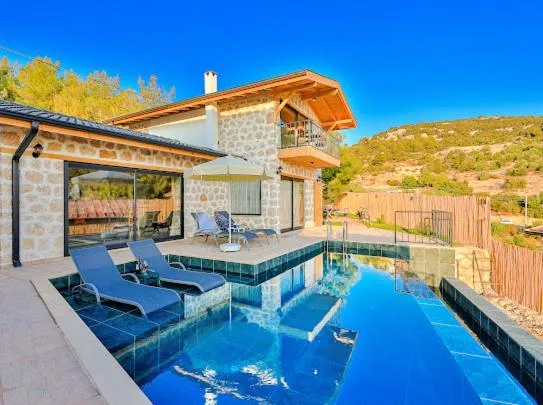 Villa mirador stone – hotel w Kaş