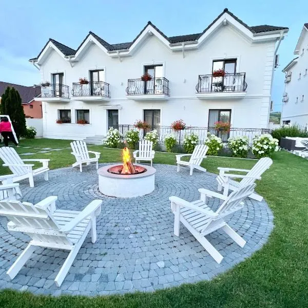 Krystal Boutique Mansion, hotel v destinaci Hunedoara