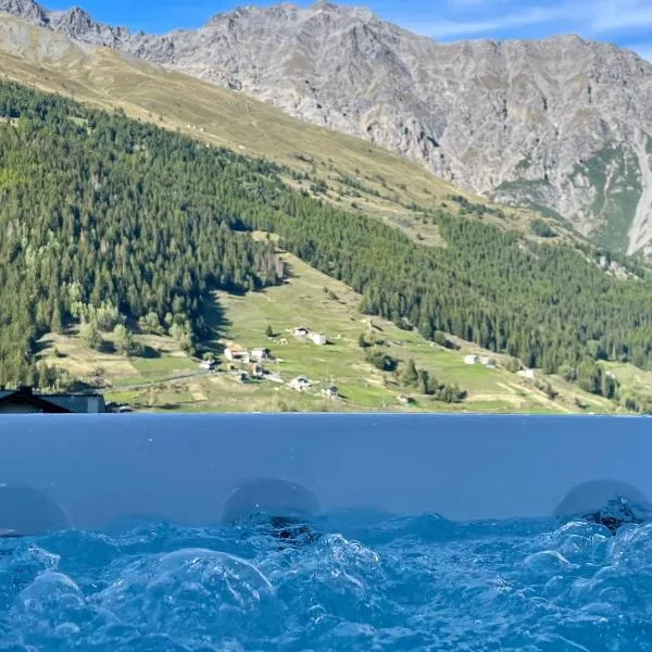 Hotel San Carlo, tra Bormio e Livigno, hôtel à Valdidentro