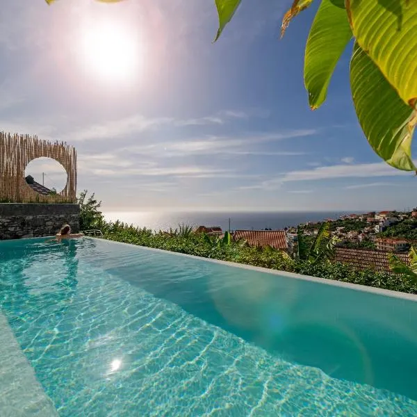 Casas da Vargem shared swimming pool by An Island Apart, hôtel à Ponta do Sol