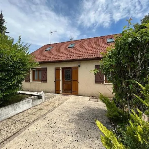 Maison Langres 6 personnes, Hotel in Langres