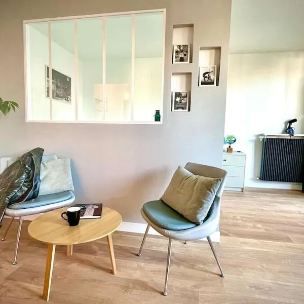 Appartement en résidence calme / Puteaux - La Défense, hótel í Puteaux