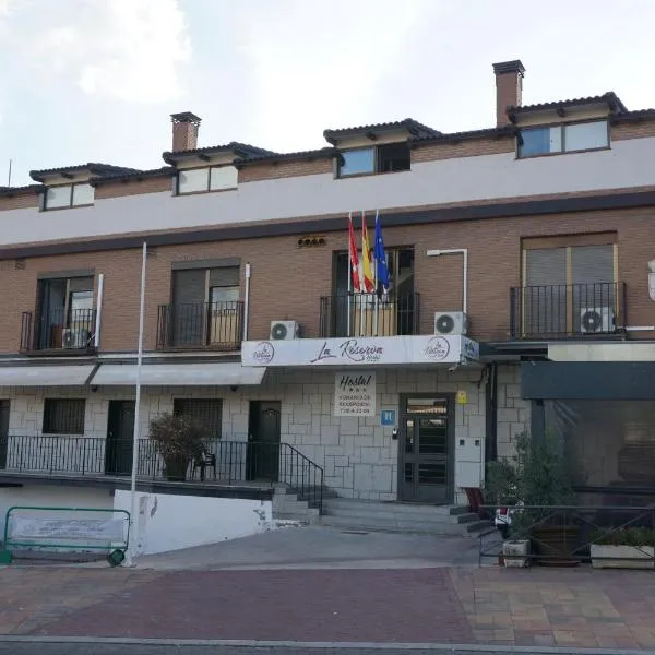 Hostal La Reserva, ξενοδοχείο σε Paracuellos de Jarama