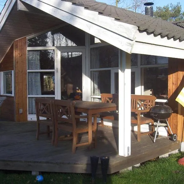 Sommerhus i Marielyst m/Spa og sauna - tæt på by og strand, hotel a Nykøbing Falster