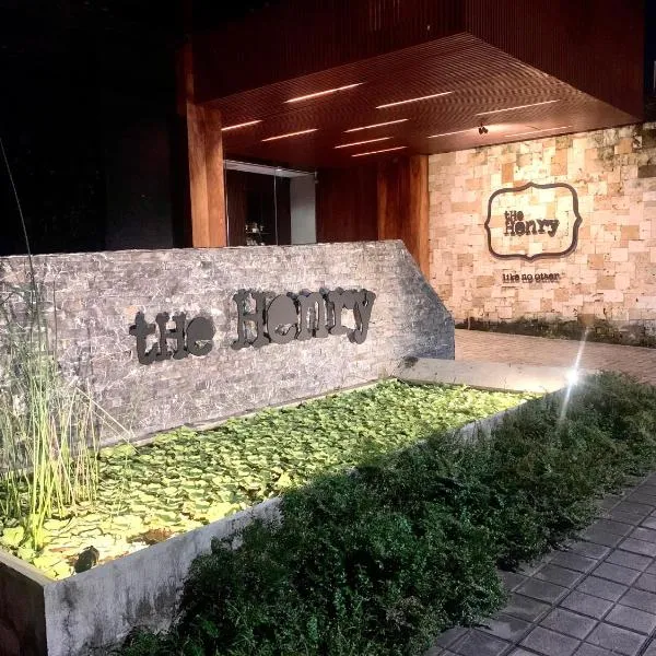 The Henry Hotel Roost Bacolod, hotel em Bacolod