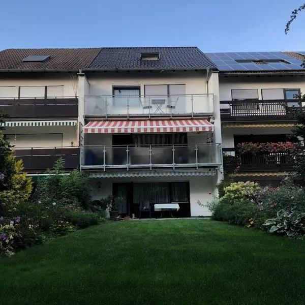 Cheerful Roof Flat in a Private German Style House, khách sạn ở Mannheim