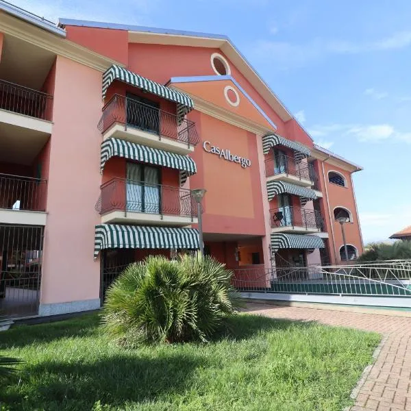 CasAlbergo - Superior Lake Apartments by LVG Hotel Collection, hotel v destinaci Castelletto sopra Ticino