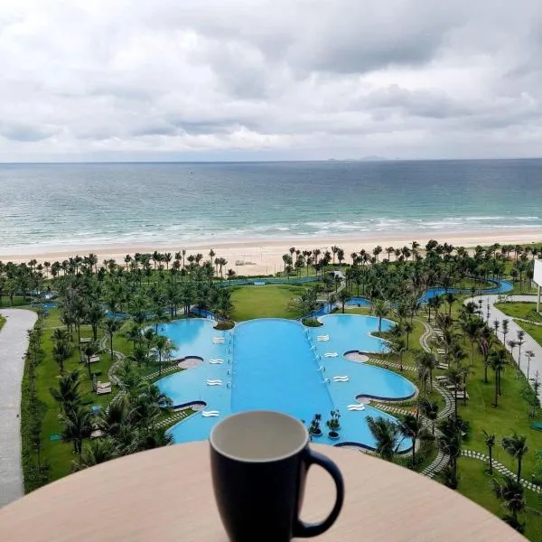 Angela at The Arena resort at Bai Dai beach, near airport Cam Ranh, Nha Trang, Khanh Hoa, hotel i Cam Ranh