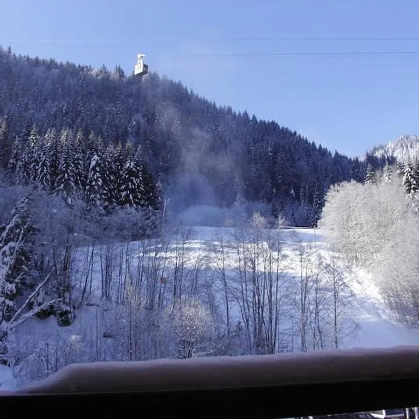 Appartement de standing au pied des pistes, hótel í Morzine