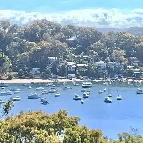 Palm beach Sydney, Modern home with water view, hotel en Avoca Beach