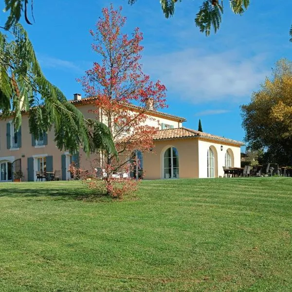 Hôtel La Bastide d'Iris, hotel en Vallon-Pont-dʼArc