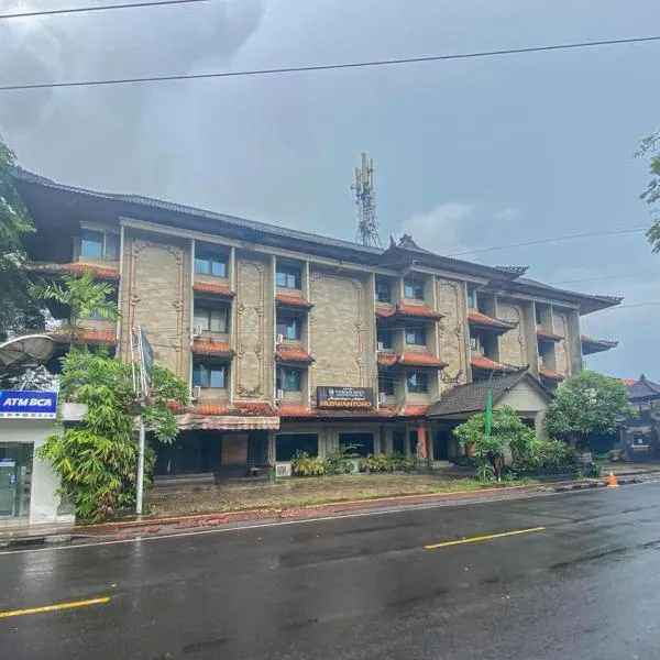 Urbanview Hotel Taman Suci Denpasar Bali, отель в Денпасаре