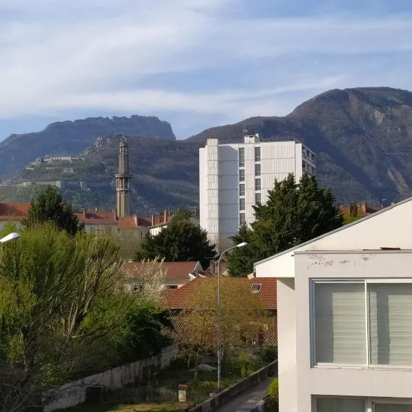 Viesnīca Chambres dans appartement partagé Grenoblē