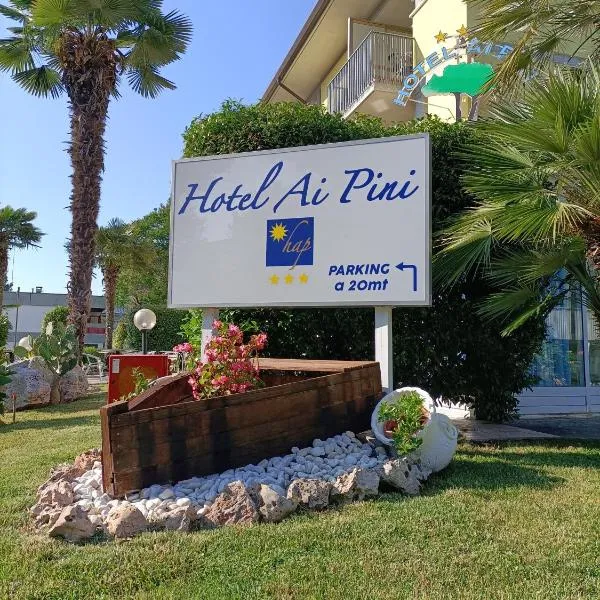 Hotel Ai Pini, hotelli kohteessa Grado