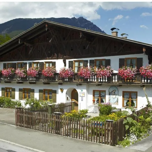 Haus Huis'n, Hotel in Grainau