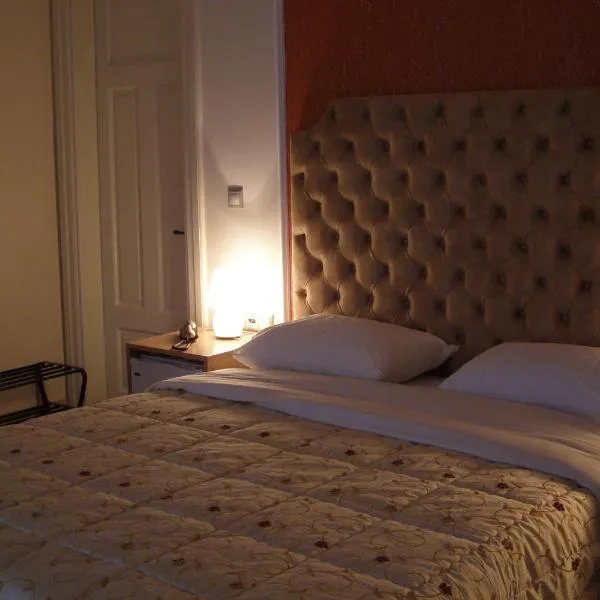 Room in Faneromeni's grove, hotell i Kastoria