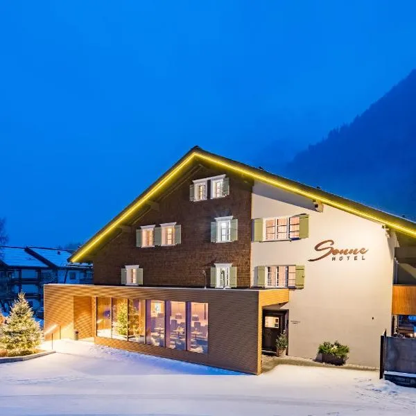 Hotel Sonne, hotelli kohteessa Bürserberg