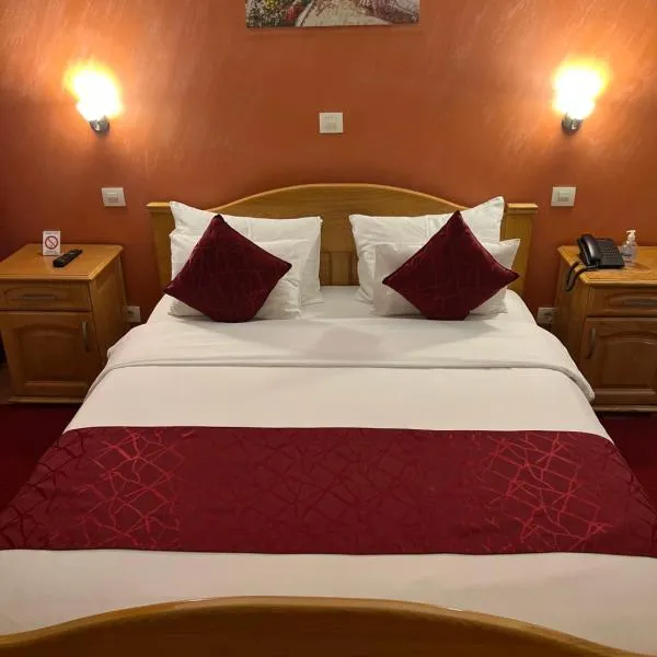 Saint Paul Accommodation, hotel u gradu 'Kraljevo'