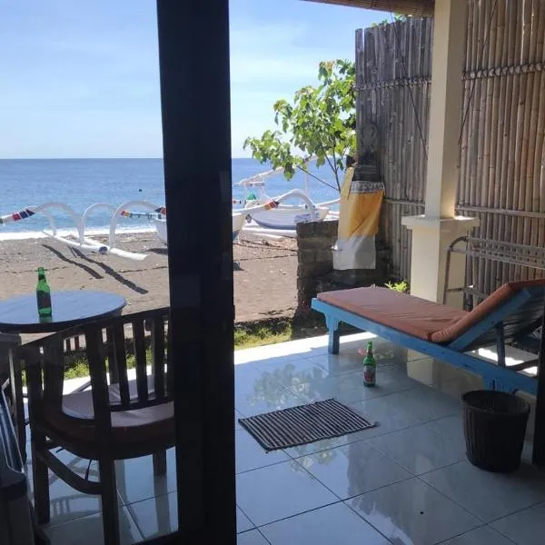 Tambun Sari Beach Homestay、アメッドのホテル