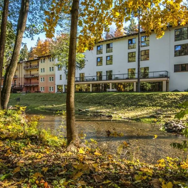 Hotel Mir-Jan SPA, hotelli kohteessa Lądek-Zdrój