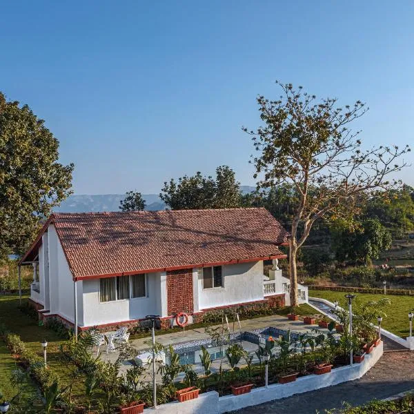 Karjat में, होटल SaffronStays Mariposa by the River Sol, Karjat