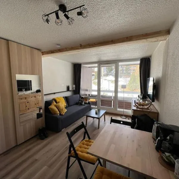 Appartement Alpe-d'Huez 4 Personnes，位于拉普德兹的酒店