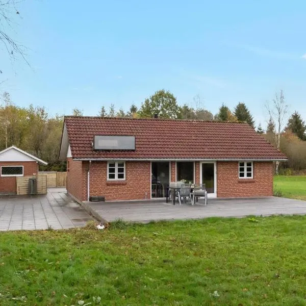 Cozy Home In Herning With Sauna, hótel í Herning