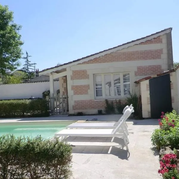 Gîte Lachevalle, hotel en Saint-Jean-dʼAngély