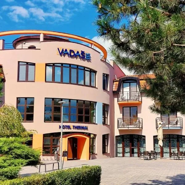 Wellness Hotel Thermal, hotel sa Štúrovo