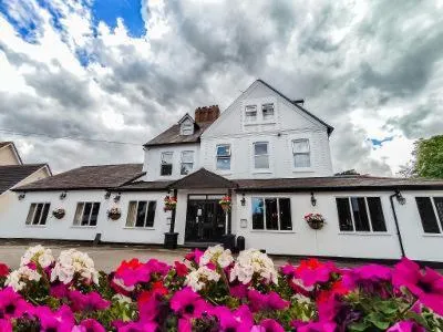 Woodcote Hotel, hotel in Hooton