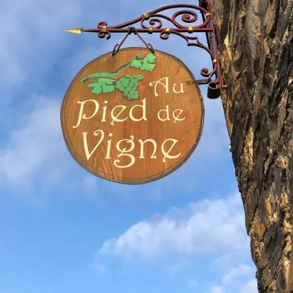 Appart Hotel Au Pied de Vigne: Rochehaut şehrinde bir otel