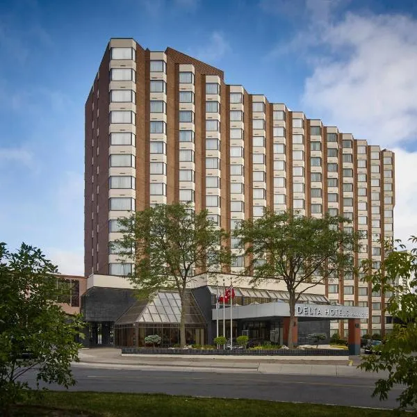 Delta Hotels by Marriott Toronto Mississauga, хотел в Мисисага