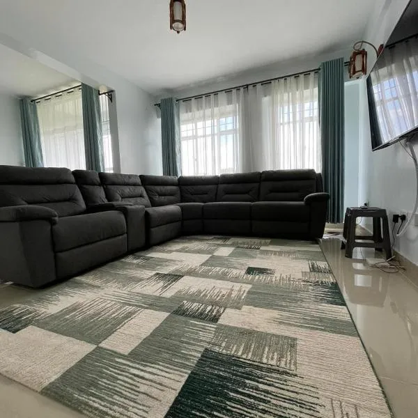 Zoe Homes 1br and 2br Apartment Greypoint 406, hotell i Kericho