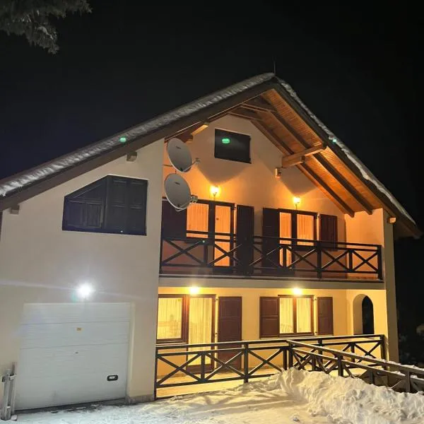 Villa Grand Jahorina, готель у місті Яхорина