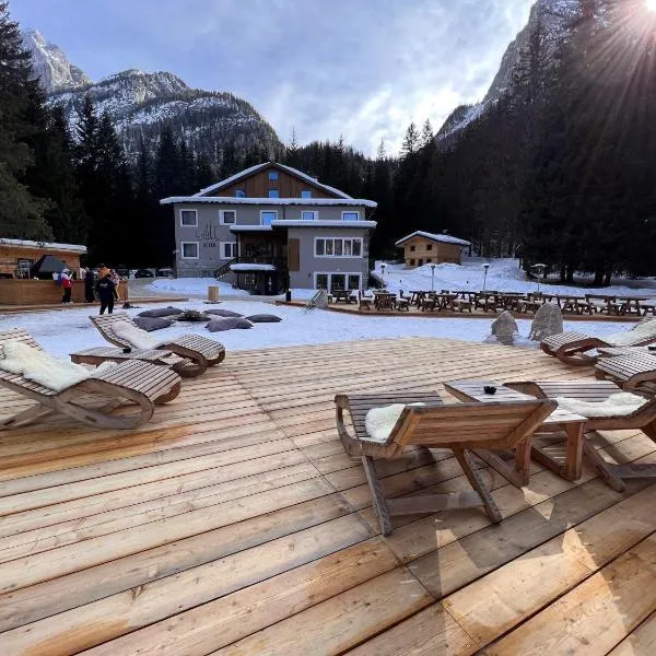 Chalet Queen, hotel in Selva di Val Gardena