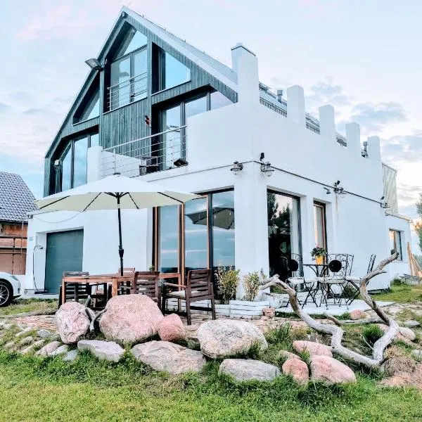 House of Freedom with Sea view sauna and jacuzzi, hotel u gradu 'Osłonino'