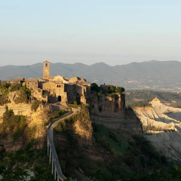 Palazzo Contino โรงแรมในBagnoregio