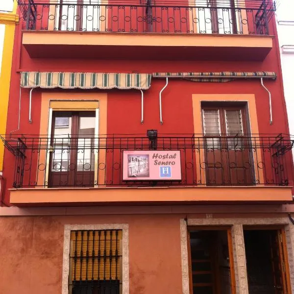 Hostal Senero, hotelli Meridassa