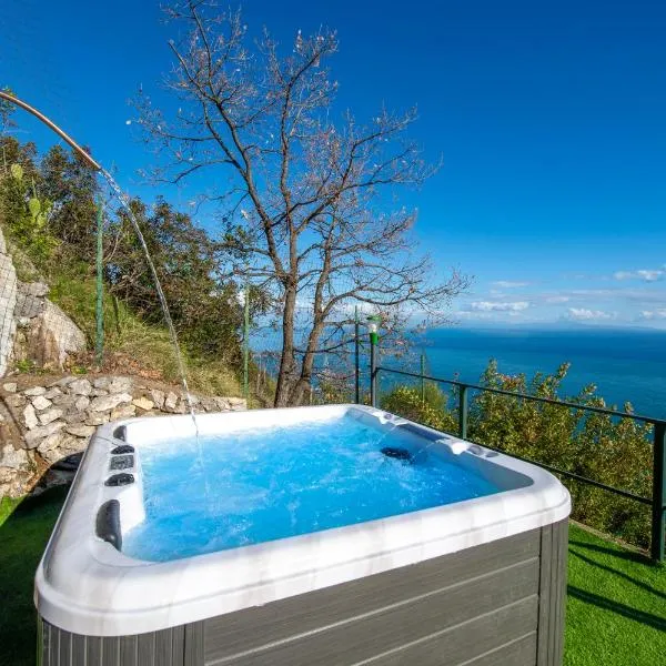 Casa Luci relax, jacuzzi and breathtaking view, hotell i Praiano