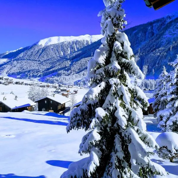 Studio mit traumhafter Aussicht, hotel i Fiesch