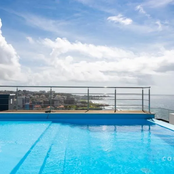 3 bdr aprt, stunning seaview, rooftop pool - LCGR, hotel em Praia