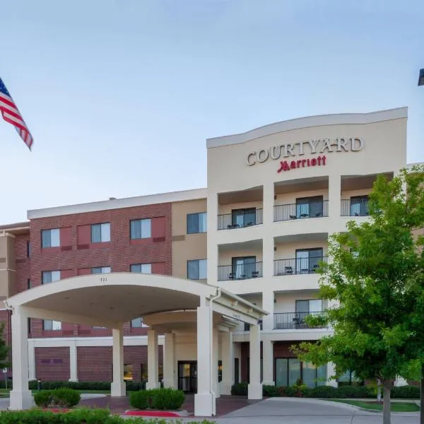 Courtyard by Marriott Dallas Arlington South, hotel en Arlington