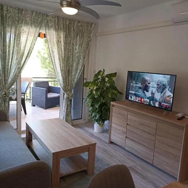 Apartamento Maya Relax Salou, מלון בסאלו