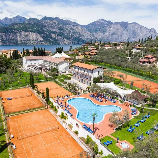 Club Hotel Olivi - Tennis Center, מלון במלצ'זינה