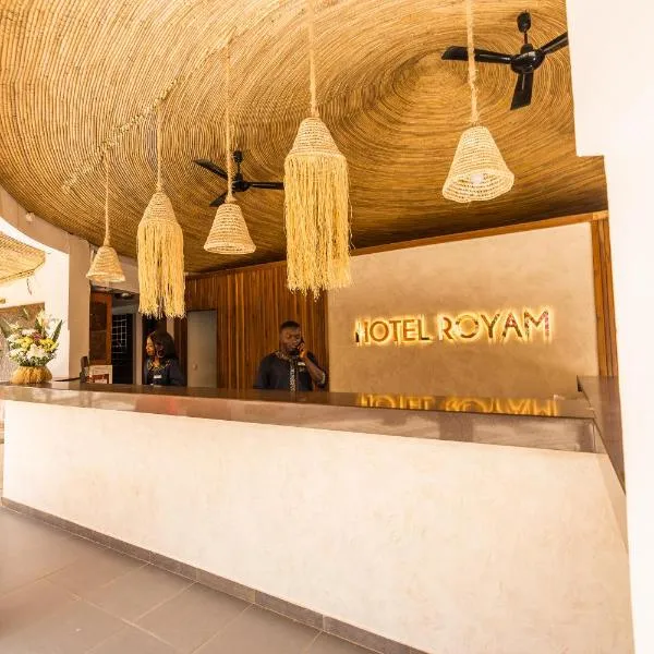 Hotel Royam, hotel u gradu 'Saly Portudal'