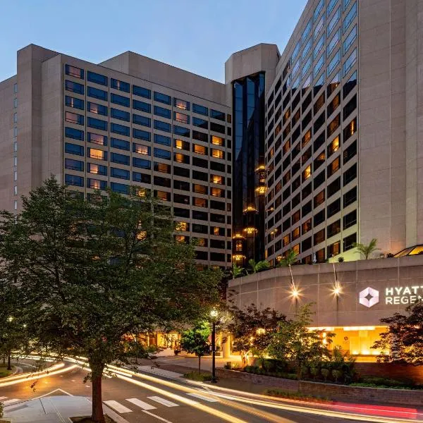 Hyatt Regency Crystal City at Reagan National Airport, Hotel in National Harbor